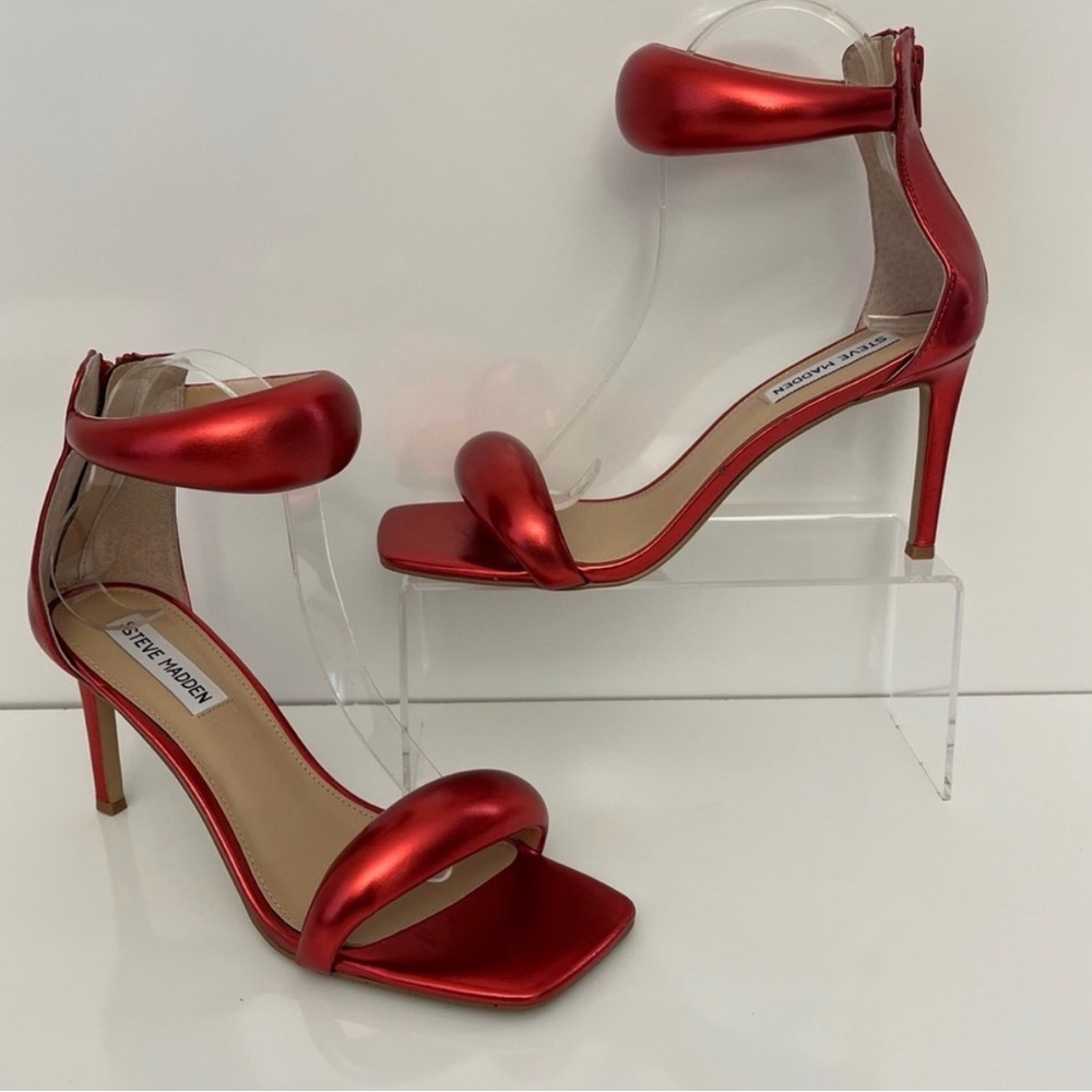 Steve Madden Metallic Red Heels NWOB